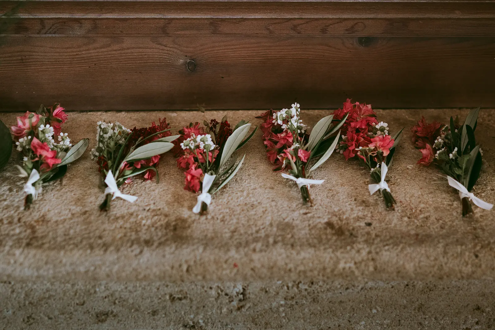 Wedding details: flowers, rings and invitations at Château Giscours