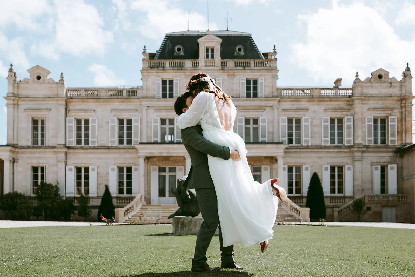Lucile et Thibaud devant le Château Giscours